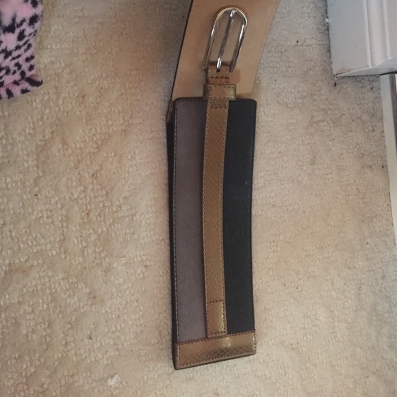 SOLD - Picture 3 of 4