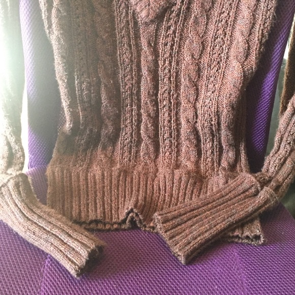 Maurice's V-neck sweater - Picture 4 of 4