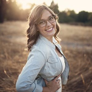 Meet your Posher, Kayla