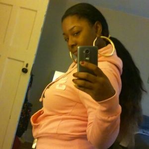 Meet your Posher, Tanesia