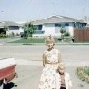 Meet your Posher, Cynthia