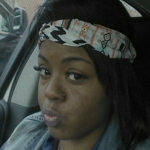 Meet your Posher, Candice