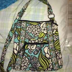 A Vera Bradley cross body purse