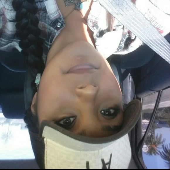 Meet your Posher, Esperanza - Picture 1 of 1