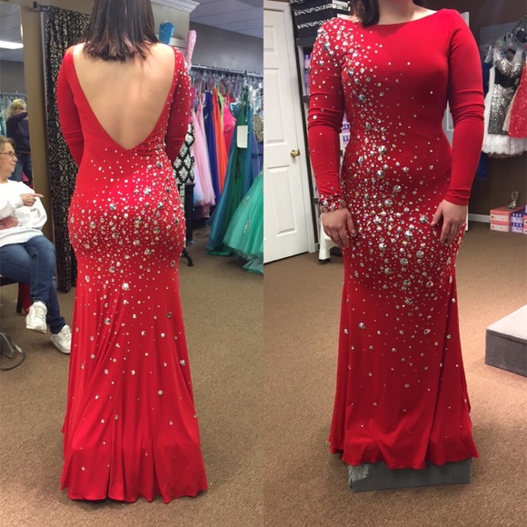 Gorgeous formal dress! - Picture 1 of 1