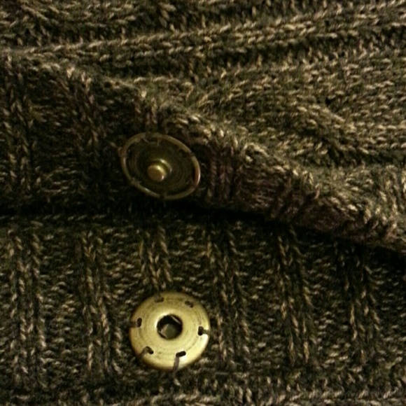 Sweater - Picture 3 of 4