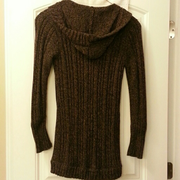 Sweater - Picture 4 of 4