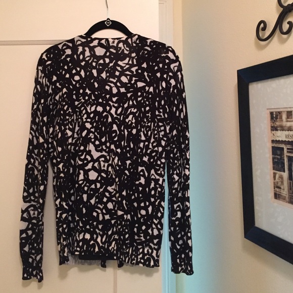 Ann Taylor Cardigan - Picture 2 of 4