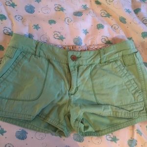 Shorts size 7