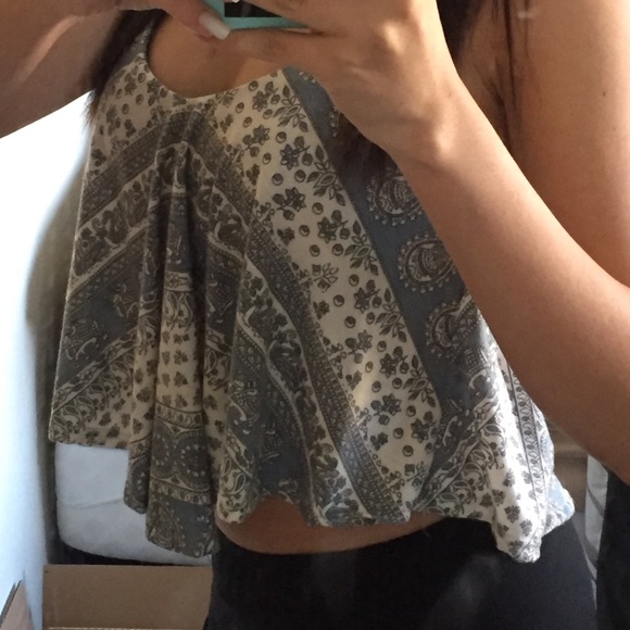 Crop top - Picture 2 of 2