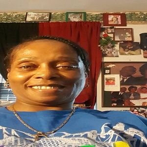 Meet your Posher, Mia