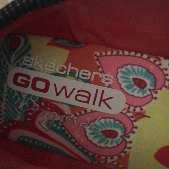 Go walk Skechers