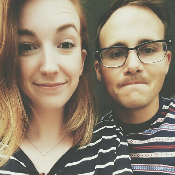 MEET YOUR POSHER <3 - Picture 3 of 4