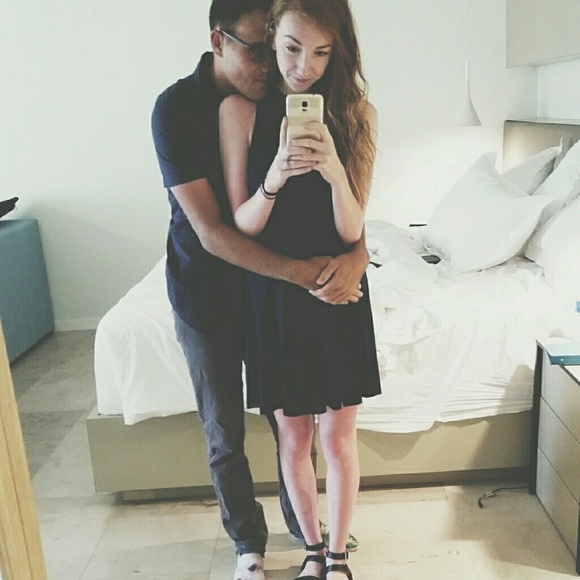 MEET YOUR POSHER <3 - Picture 4 of 4