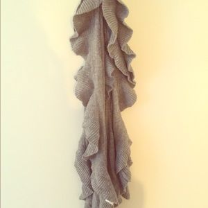Gap gray knitted scarf