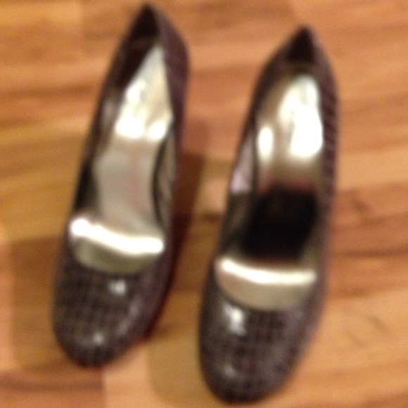 Grey seas high heels - Picture 2 of 4