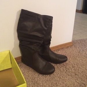 Brown Charlotte Russe slouchy boot