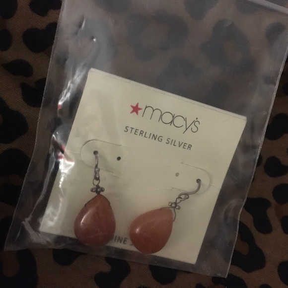 Red drop earrings - Picture 1 of 1