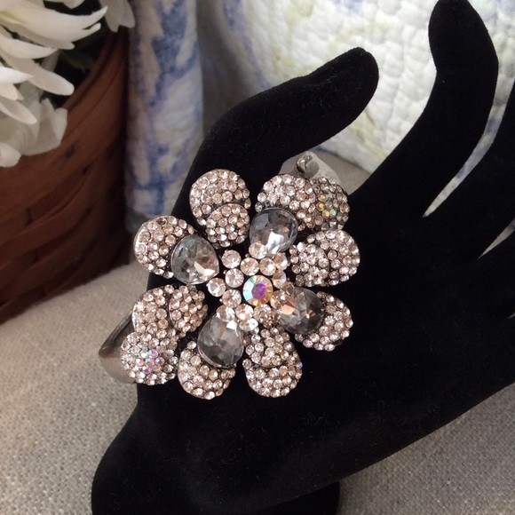 Jewelry - Blingy Bracelet