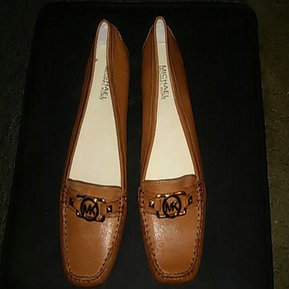 SOLD.....Micheal Kors loafers