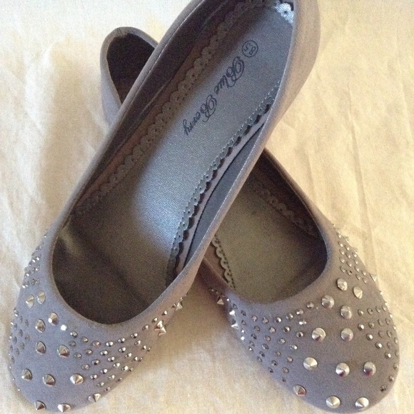 Blue Berry Shoes - Gray studded ballet flats