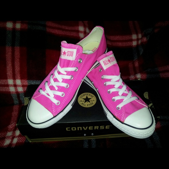 Converse Shoes - CONVERSE CHUCK TAYLOR ALL STAR UNISEX PINK