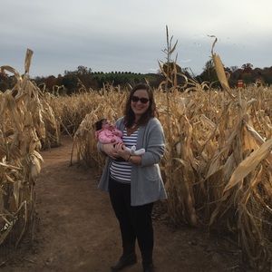 Meet your Posher, Laura