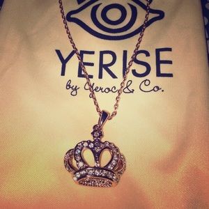 18k gold plated Ursula necklace