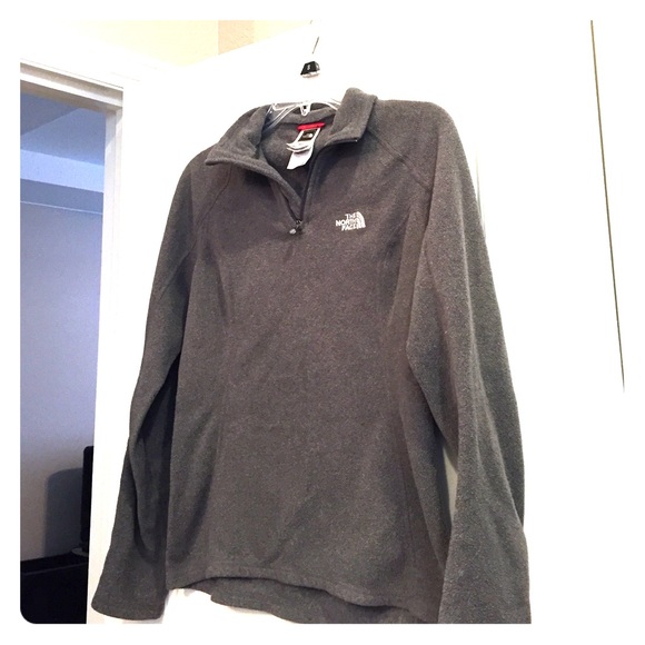 The North Face Jackets & Blazers - North face fleece pullover gray women's XS