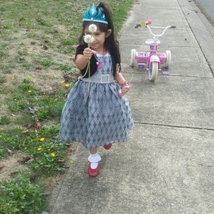 Meet your Posher, Norma