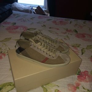 Burberry Sneakers ‼️