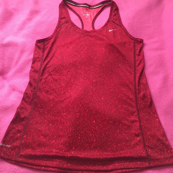 Nike Tops - Sport shirt