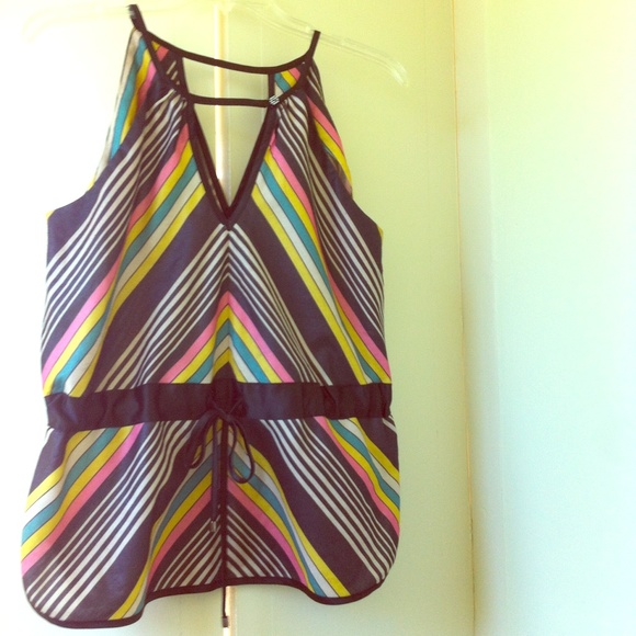 Halogen sleeveless top - Picture 1 of 4