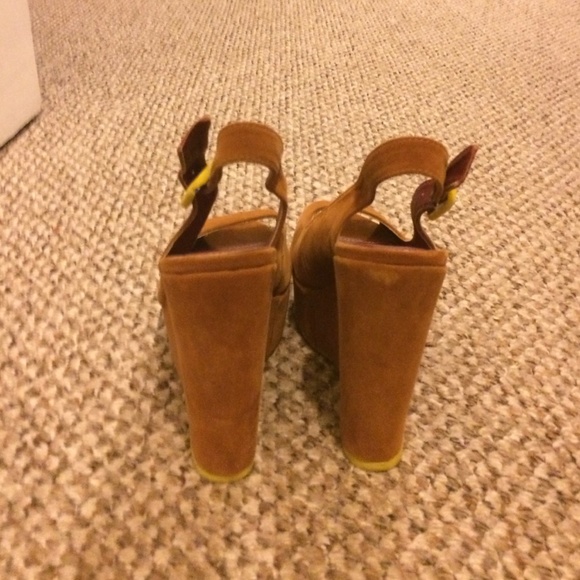 Platform sandals - Picture 4 of 4