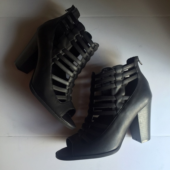 NIB G by Guess Advin Open Toe Bootie