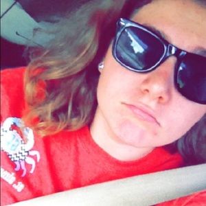 Meet your Posher, Caroline