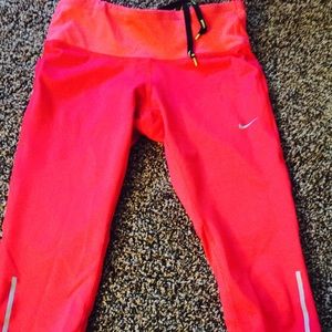 Nike dri fit capris workout pants