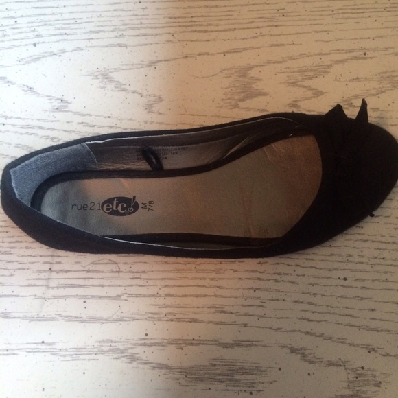 Black flats