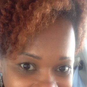 Meet your Posher, Tandra