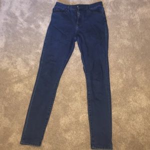 High waisted jeans