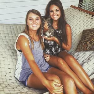 Meet your Posher, Haley