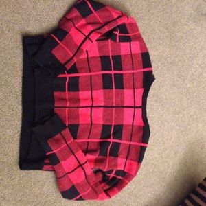 Comfy crop top sweater!