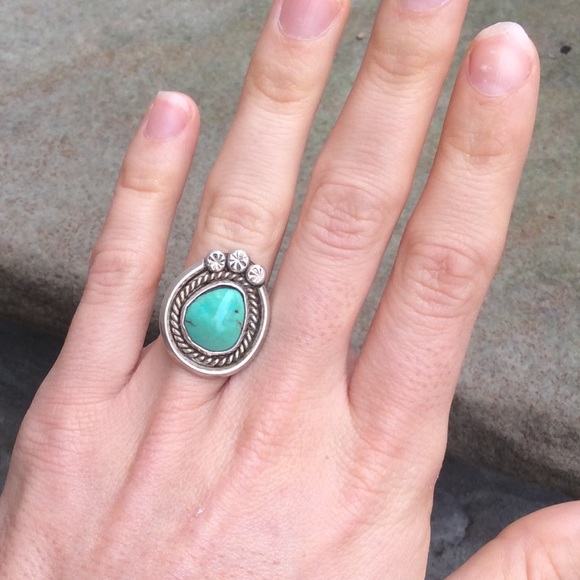 🚫SOLD Vintage sterling silver turquoise ring - Picture 3 of 4