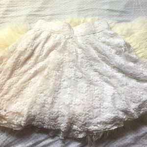 Lace skirt