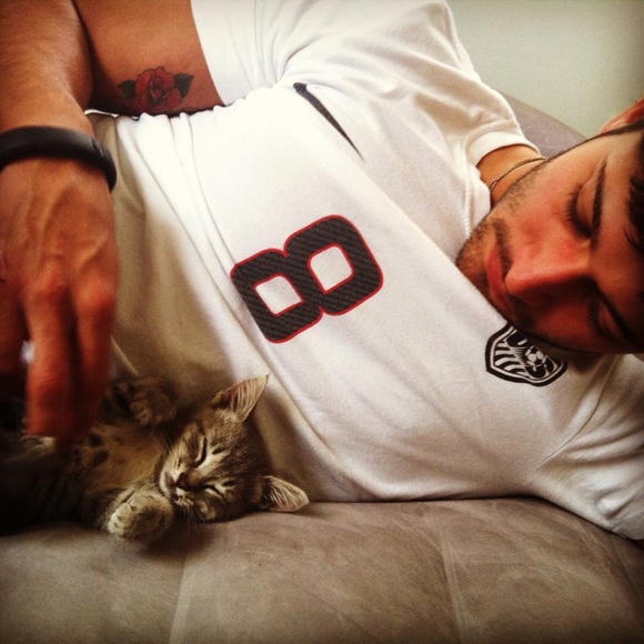 Meet your Posher, Jona - Picture 1 of 1