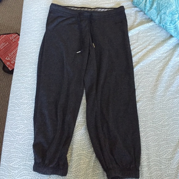 Nike Pants - Nike Capri Pant