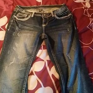 Ariya jeans