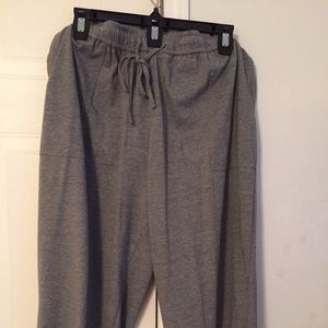 Knee length work out pants
