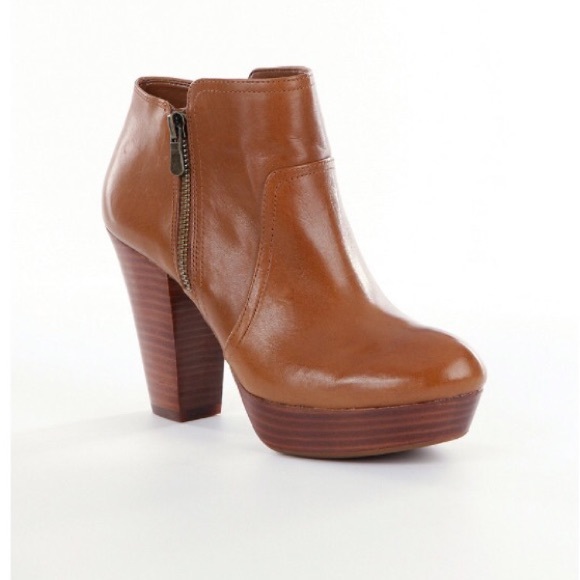 Gianni Bini gingerbread ankle Bootie NIB size 11