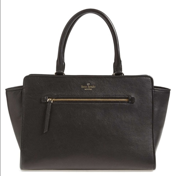 kate spade Handbags - BLACK FRIDAY DISCOUNT💐LARGE KATE SPADE SATCHEL.